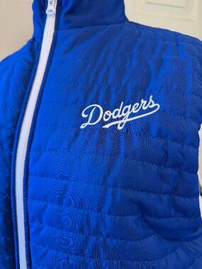 LOS ANGELES DODGERS baseball puffy vest Healthcare Appreciation Night Adult Med.